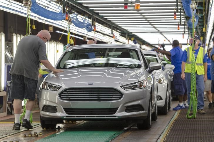 UBS, kazanç riskiyle Ford’un notunu “sat”, GM’nin notunu “nötr” yaptı
