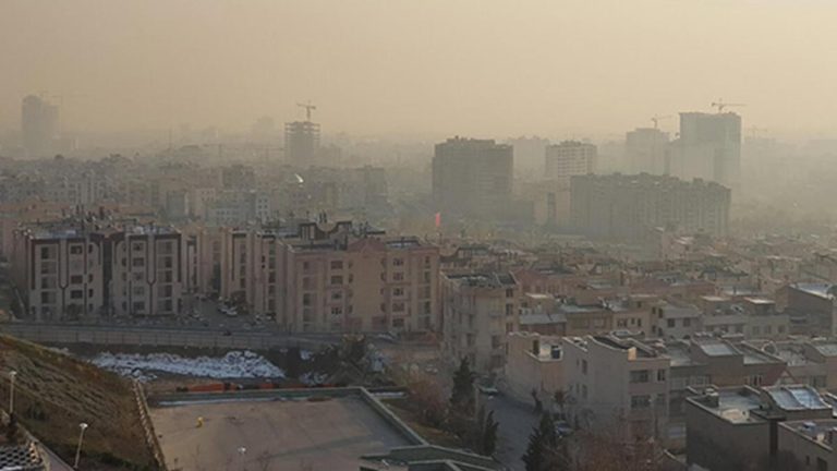 Tahran’da hava kirliliği nedeniyle okullar 2 gün daha tatil edildi