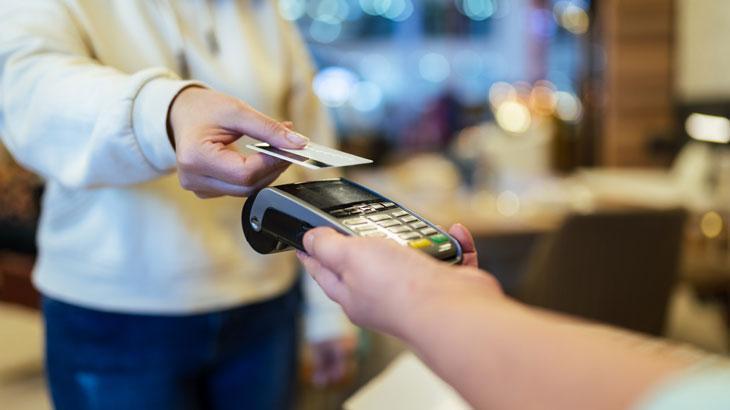 Kredi kartı kullananlar dikkat: 1500 liraya çıkarıldı!